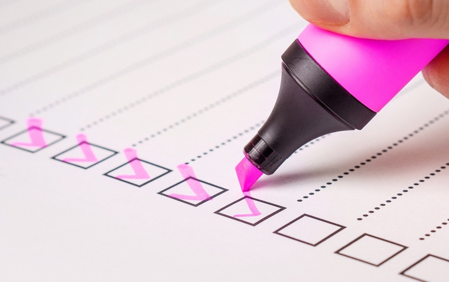 pink marker doing checkbox