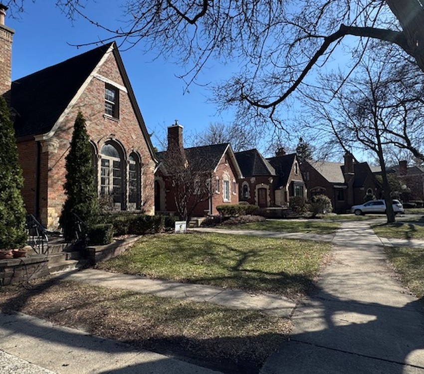 Sauganash Chicago Tudor Homes